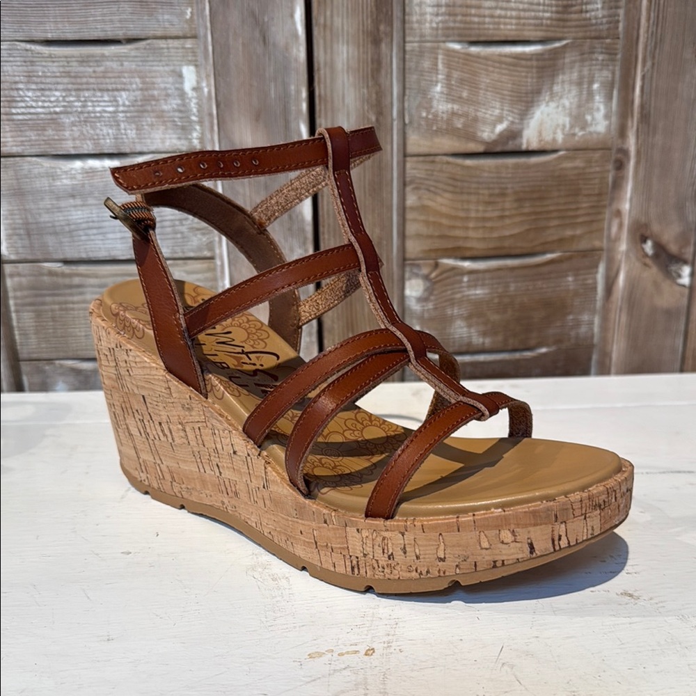 Elegant Tan Wedge Sandals